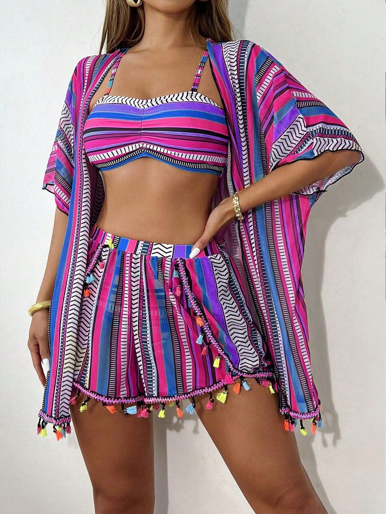Conjunto Praia 4 Peças com Kimono – Estampa Geométrica Verão 2026