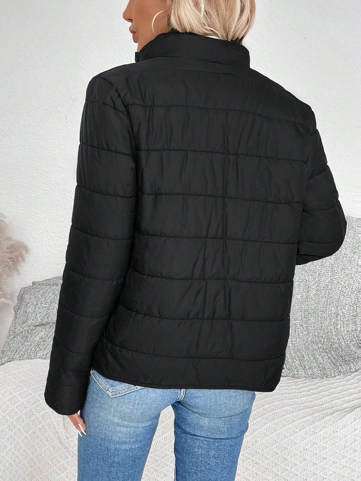 Jaqueta de Inverno Puffer Feminina Acolchoada com Zíper