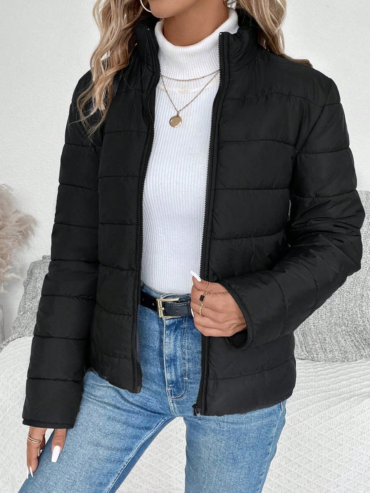 Jaqueta de Inverno Puffer Feminina Acolchoada com Zíper