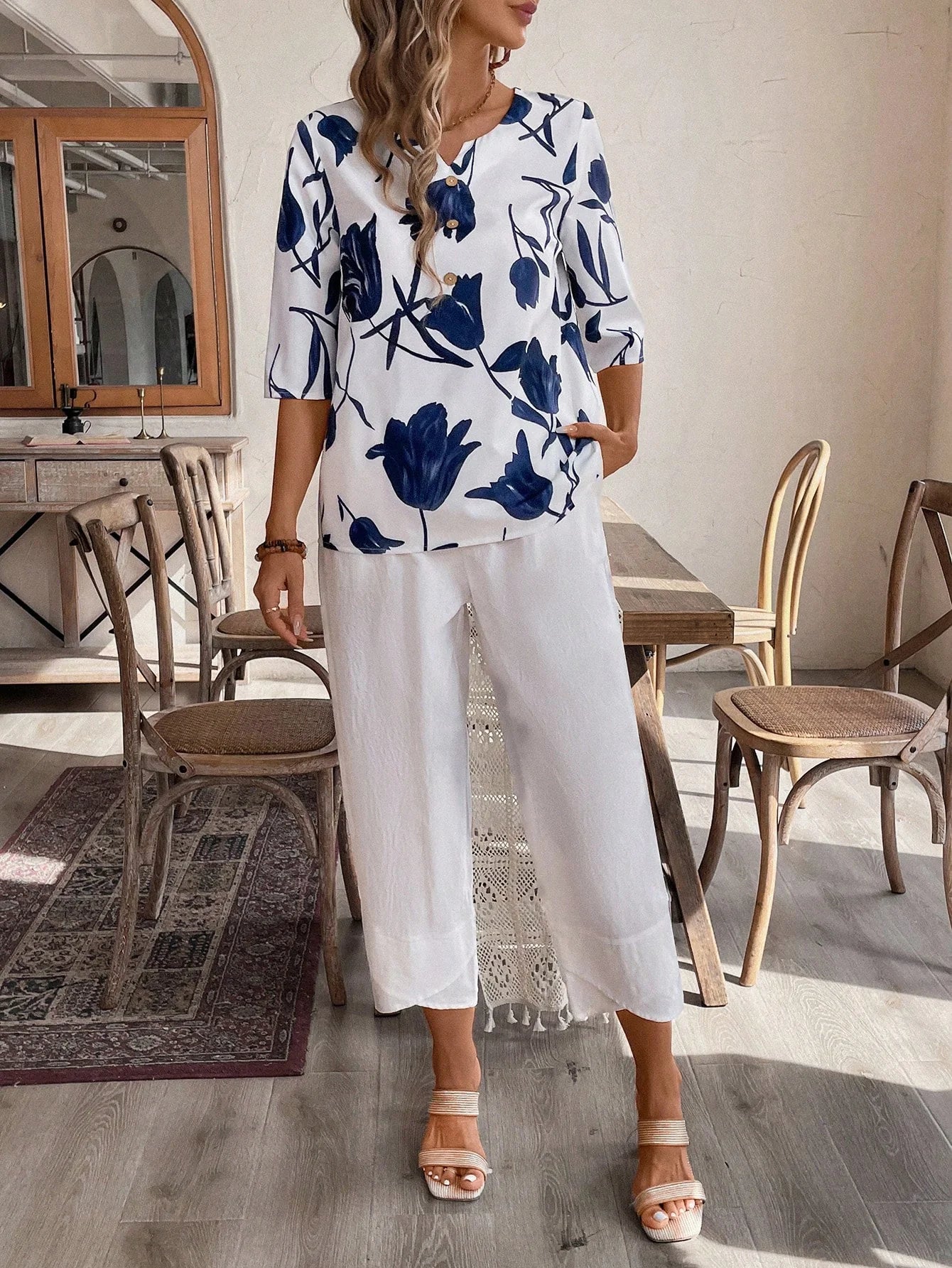 Conjunto Feminino Blusa Meia Manga e Capri