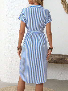 Vestido Listrado Feminino com Botões Estilo Camisa