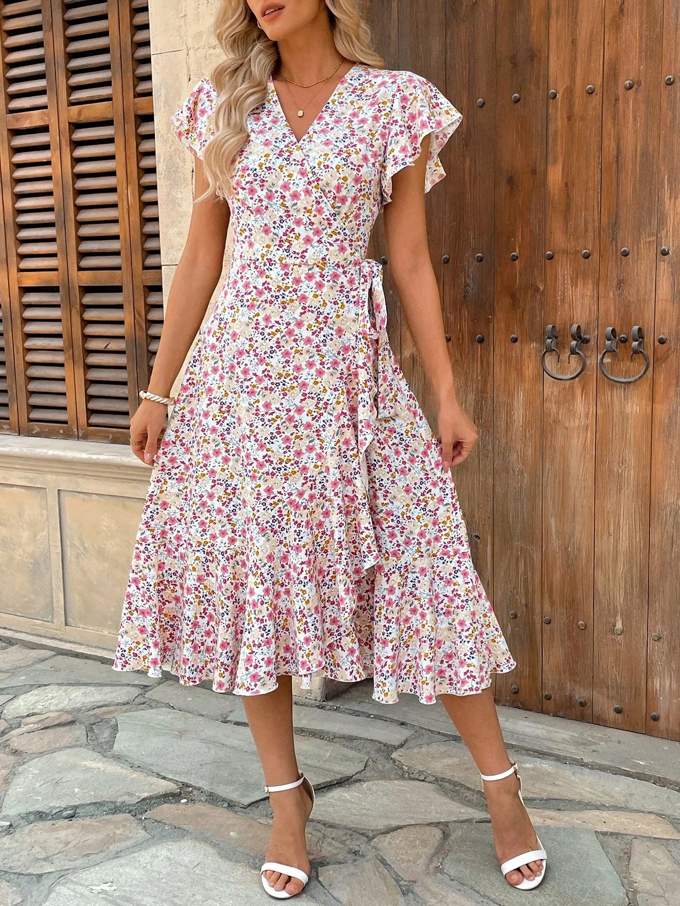 Vestido Midi Envelope Estampado com Flores