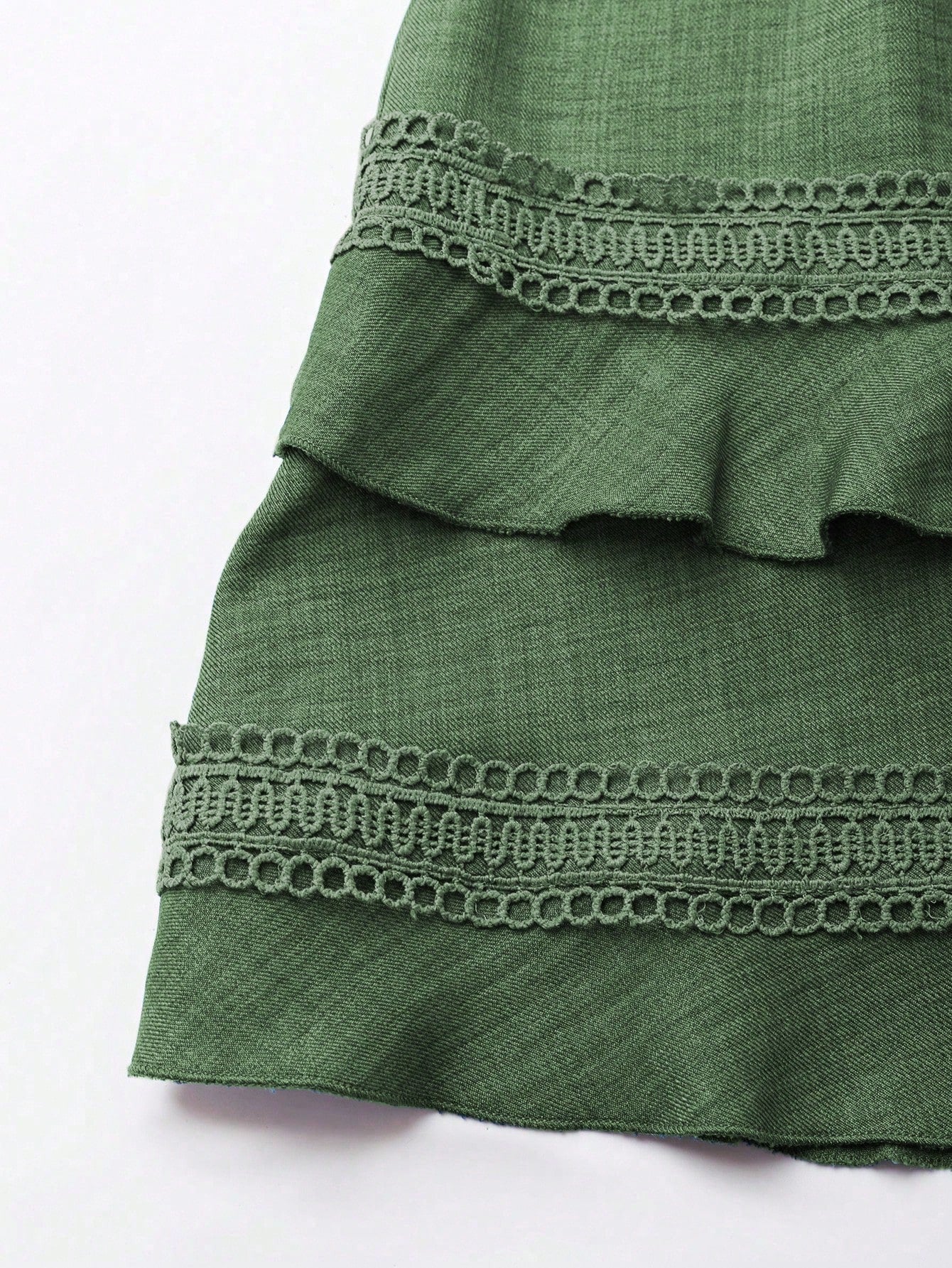 Vestido Curto Feminino Manga Bufante com Bordado