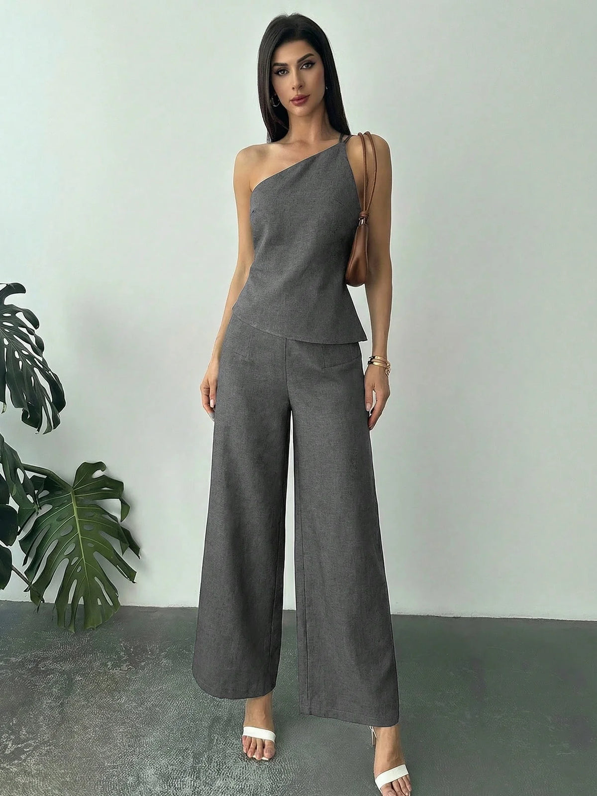 Conjunto Alfaiataria Feminino Blusa Assimétrica e Calça Pantalona