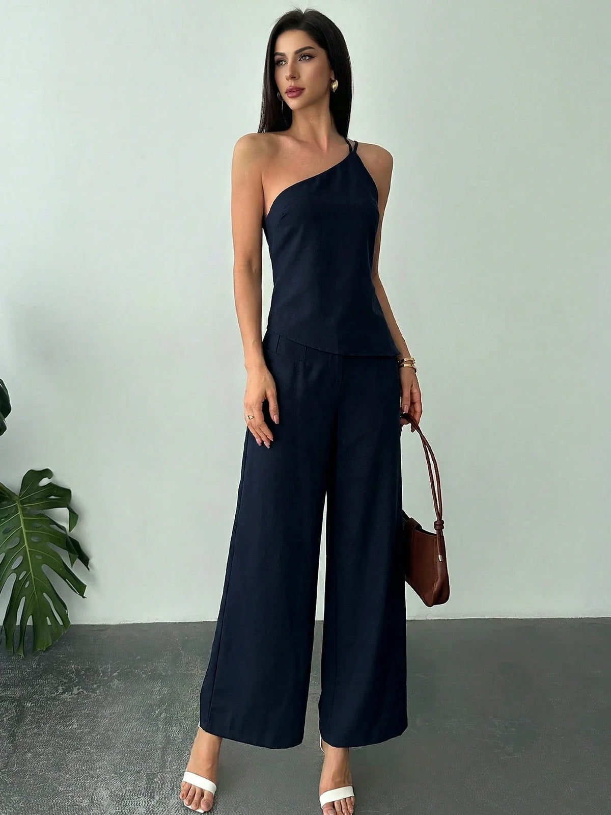 Conjunto Alfaiataria Feminino Blusa Assimétrica e Calça Pantalona